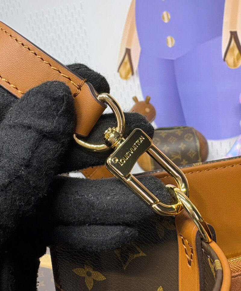 Louis Vuitton OnTheGo Organizer M14235 Brown